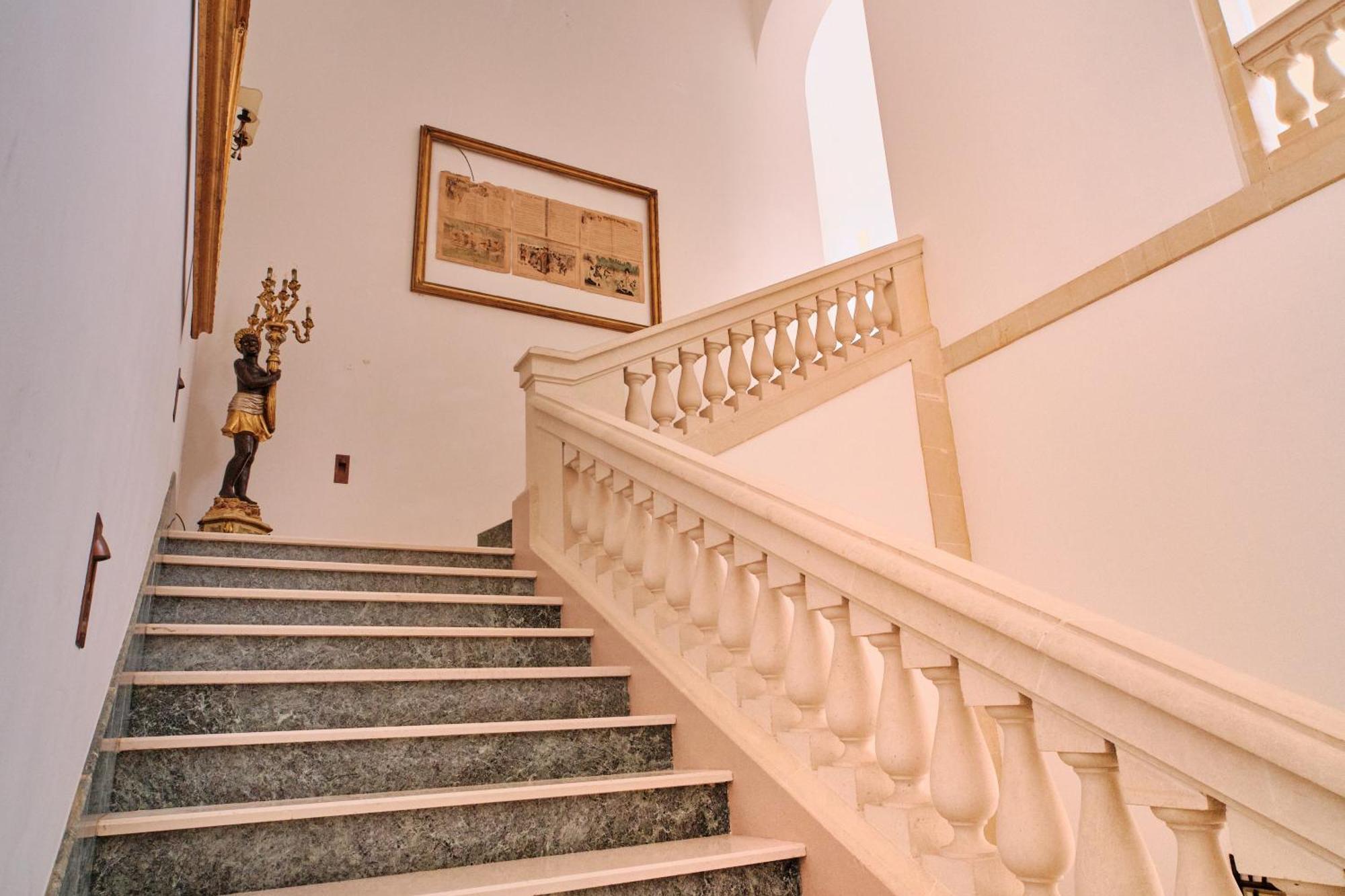 Готель Palazzo Scarciglia Мінервіно-ді-Лечче Екстер'єр фото
